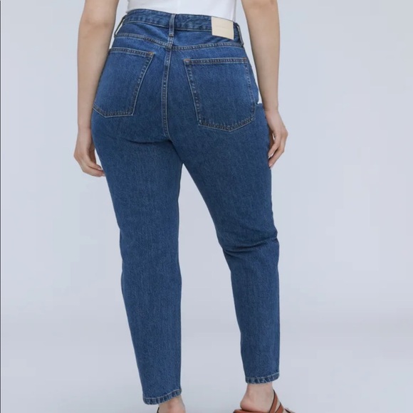 Everlane Curvy 90s Cheeky Jean - Picture 2 of 9